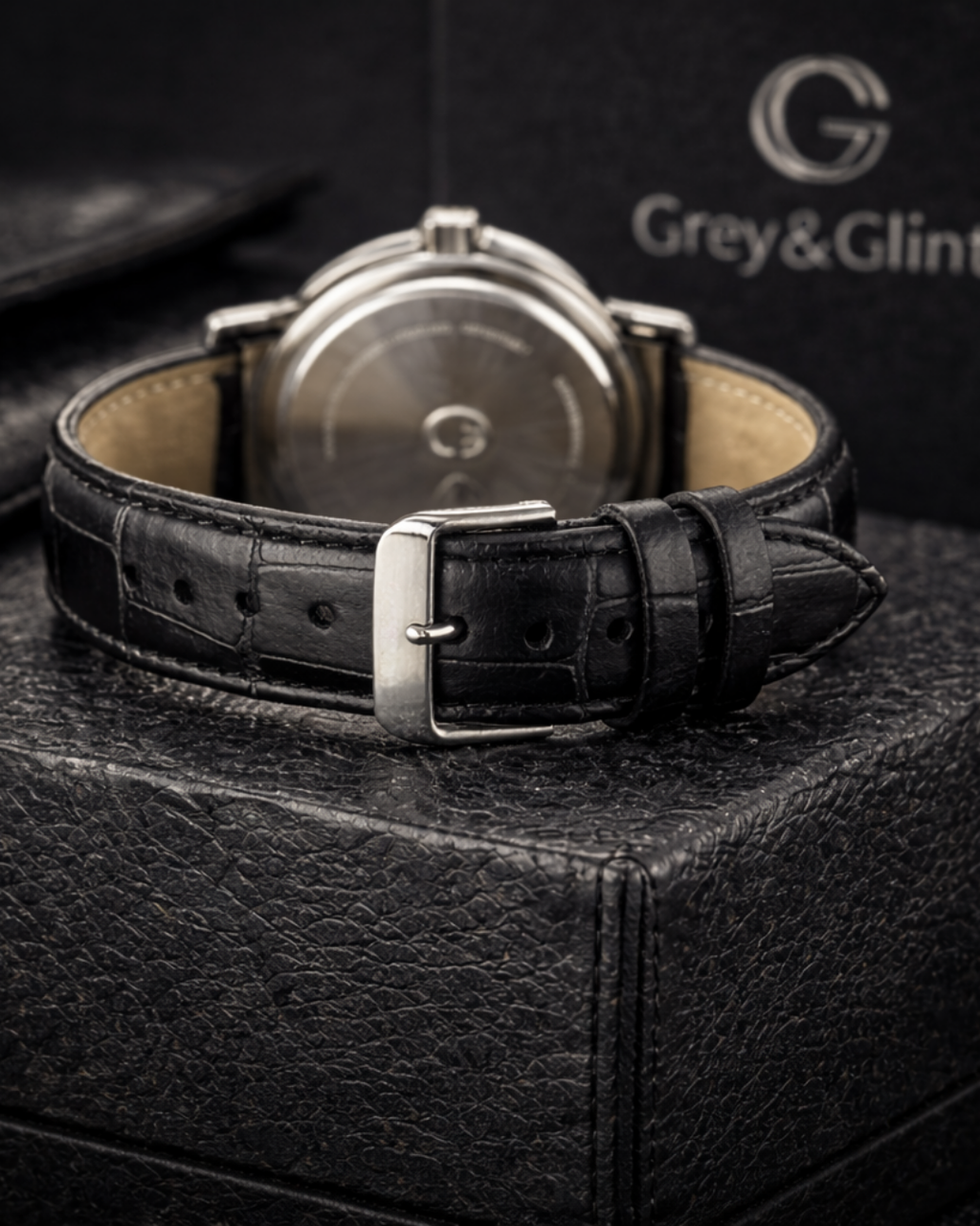 Victor Classic - Black Leather