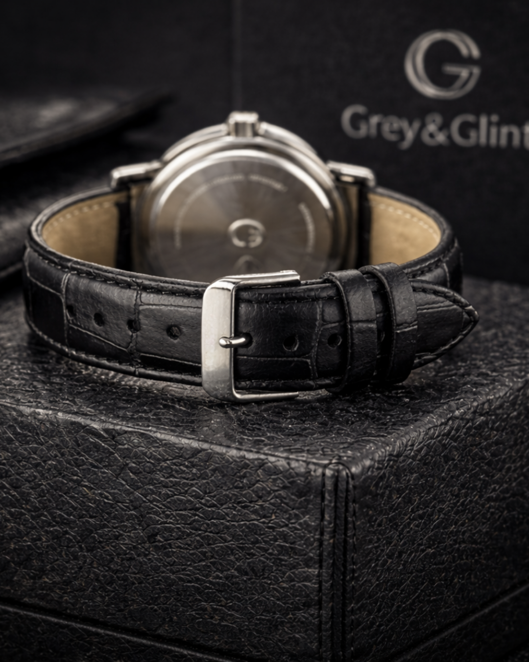 Victor Classic - Black Leather